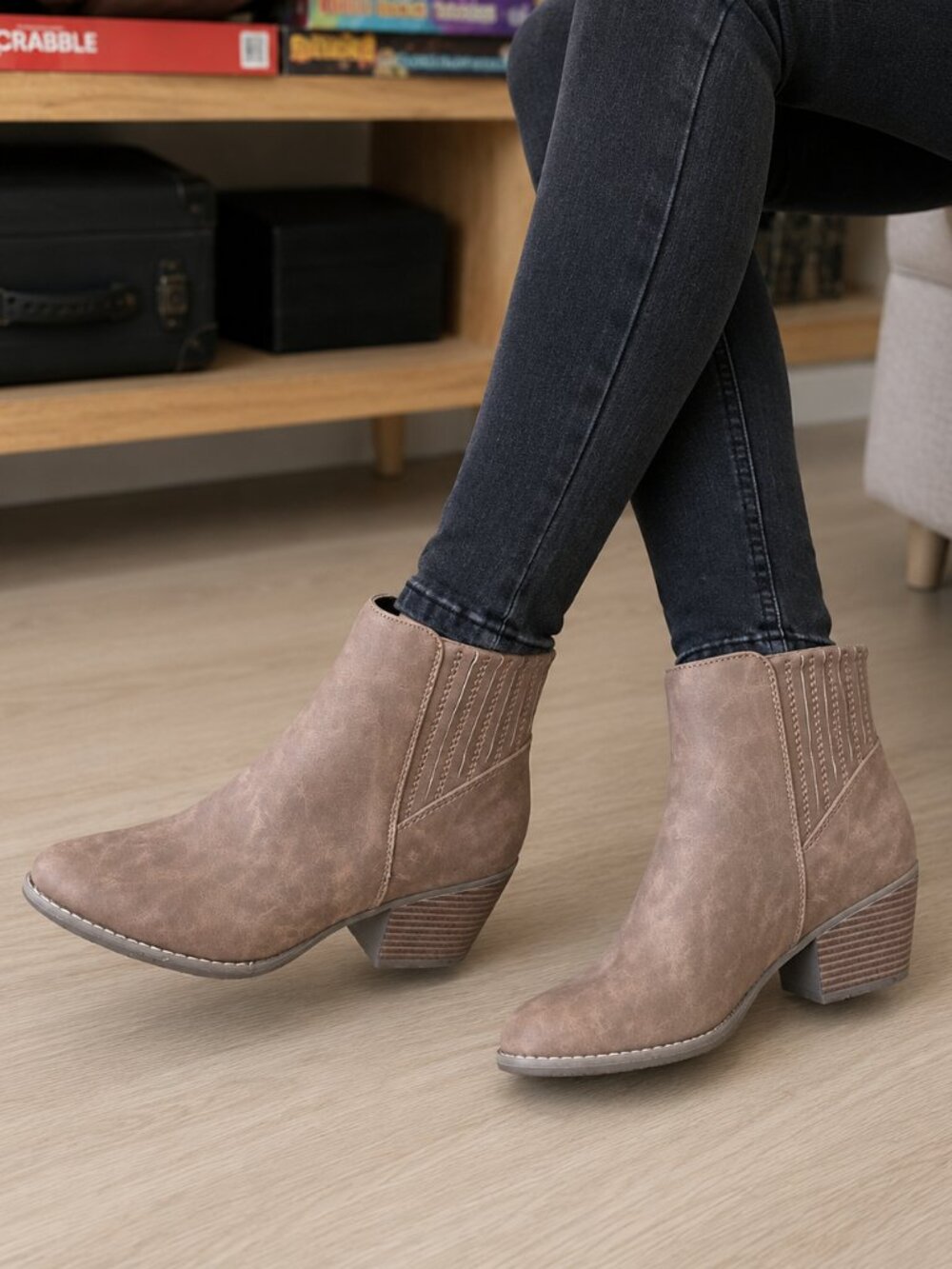 ANA Women's Brown Ankle Boots